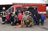 Николаевские спасатели присоединились к акции "Я иду к папе и маме на работу"
