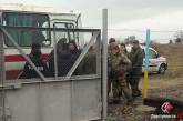 В Николаеве вернувшихся из зоны АТО бойцов обыскивают оперативники