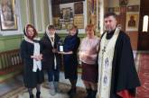 Николаевские волонтеры привезли Вифлеемский огонь в церковь на Садовой