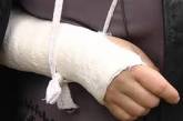 Сотруднице администрации Ингульского района во время рейда нарушители сломали руку
