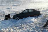 За сутки спасатели Николаевщины дважды доставали транспорт из снежных заносов 