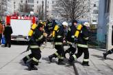 Спасатели ликвидировали условный пожар в николаевской высотке (ФОТО)
