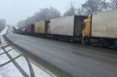 Россия перестала пропускать украинские фуры, на границе пробки из грузовиков