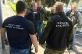 В Николаеве при получении взятки $2000 задержан чиновник облгосадминистрации