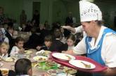В учебных заведениях Николаевской области детей кормят просроченными продуктами