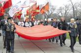 Ко Дню Победы в Одессу привезли красный флаг, а велосипедисты объедут море