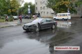 В Николаеве столкнулись полицейский «Фольксваген» и «Пежо» на евробляхах