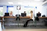 Украинским банкам разрешили уточнять данные клиентов по телефону и почте