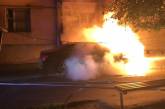 В Ровно сожгли Mercedes-Benz депутата горсовета от "Свободы"