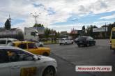 В Николаеве возле автовокзала столкнулись два «Форда» - образовалась пробка