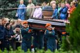 В Керчи проходит церемония прощания с жертвами стрелка Рослякова