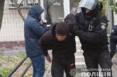 В центре Киева полиция второй день подряд задерживает десятки хулиганов с битами