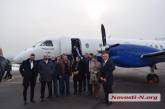 Из николаевского аэропорта вылетел пробный рейс с чиновниками и депутатами на борту