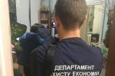 В николаевском департаменте ЖКХ проходит обыск: на взятке задержан помощник депутата