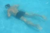 В киевском спортклубе в бассейне утонул посетитель