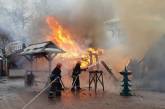 На рождественской ярмарке в центре Львова прогремел взрыв. ВИДЕО