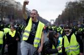 Во Франции приняли закон, позволяющий подавлять акции протеста