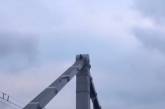 В Москве мужчина взобрался на вершину арки Крымского моста. ФОТО