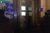 В Харькове коктейлем Молотова подожгли двери облгосадминистрации