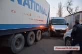 В центре Николаева столкнулись фура и микроавтобус «Опель»