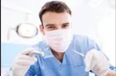 К апрелю в Украине уволят до тысячи зубных врачей