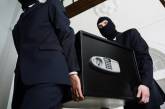 В Черкасской области подростков подозревают в похищении сейфа с деньгами