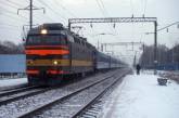 В Киеве поезд насмерть сбил девушку в наушниках