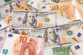 НБУ увеличил продажу валюты для поддержки гривны