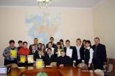 Николаевские школьники собрали 25 337 кг макулатуры