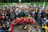Почти 40% украинцев «за» празднование 8 и 9 мая - опрос