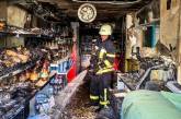В Киеве мужчина пытался сжечь жену в магазине, а после выпрыгнул из окна 7 этажа