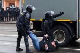 Протесты в Минске: протестующих начали задерживать. ВИДЕО