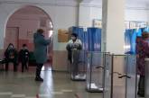 В Ровно во время второго тура выборов мэра пытались подкупить избирателей