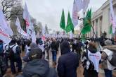 Под Верховной Радой проходят протесты предпринимателей