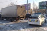 В центре Николаева грузовик въехал в «Киа»