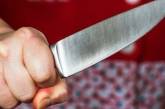 В Южноукраинске женщина из-за ревности всадила нож в живот соседке по даче