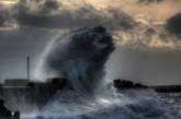 ГСЧС объявила о штормовом предупреждении в Черном и Азовском морях