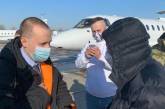 В Киеве сняли с самолета бывшего топа «Приватбанка» и вручили уведомление о подозрении