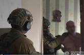 Полиция показала, как спецназ штурмовал квартиру николаевца, запершегося с гранатой. ВИДЕО