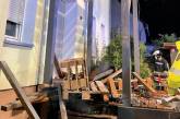 В Германии девять человек пострадали при обрушении балкона