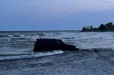 Пассажир «утонувшего» в Луговом внедорожника показал, как авто доставали из моря (видео)