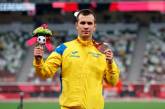 Николаевский легкоатлет Цветов прокомментировал отказ от фото со спортсменами ПКР