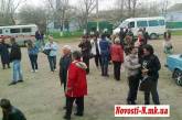 Экстренно эвакуированные пассажиры поезда «Николаев-Москва» остались без вещей под открытым небом