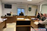 В Николаеве зашивавший себе рот подозреваемый трижды за заседании объявлял прокурору отвод
