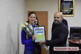 В Николаевской ОГА параолимпийцам и чемпионам мира вручили денежные сертификаты