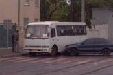 В Одессе микроавтобус заблокировал движение трамваев