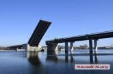 В Николаеве из-за проблемы со сведением Ингульского моста открыли проезд через завод