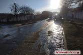 В Ингульском районе Николаева потоп: на ул. Апрельской утечка воды из-под земли