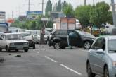 В Одессе из-за столкнувшихся иномарок перекрыто движение сразу по двум полосам
