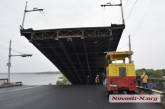 В Николаеве мосты разведены, но не взорваны